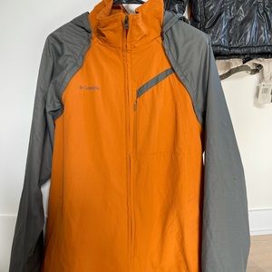 NWT Men’s Columbia Softshell Jacket